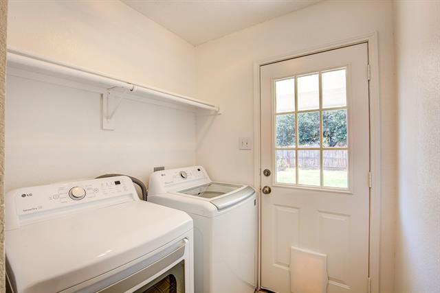 Building Photo - 8132 Sweetwater Ln
