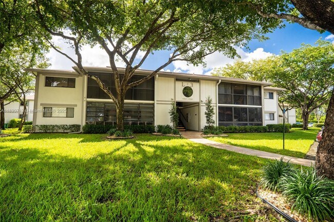 Building Photo - 10869 W Clairmont Cir
