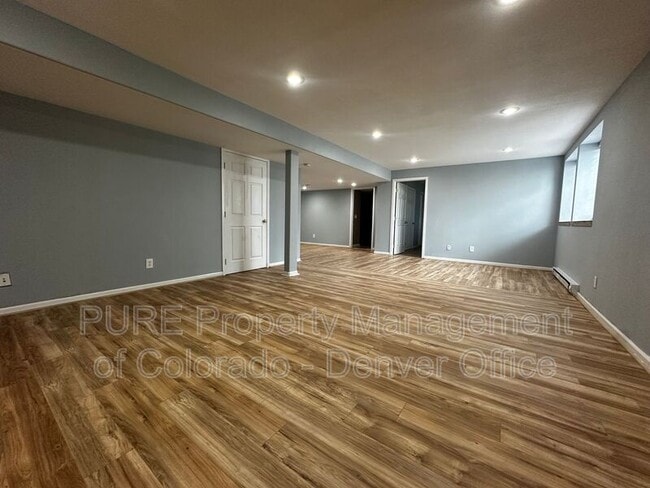 Building Photo - 8602 S Mallard Pl