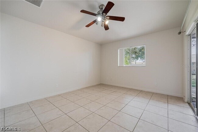 Building Photo - 4522 SW 7th Pl