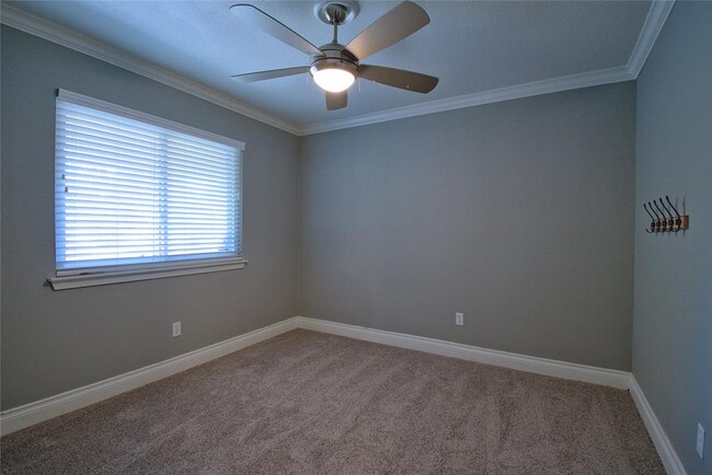 Building Photo - 8502 Danville Dr