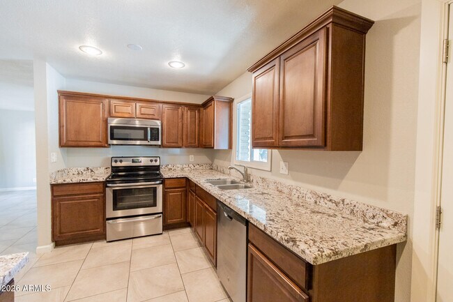 Building Photo - 1620 S Hardy Dr