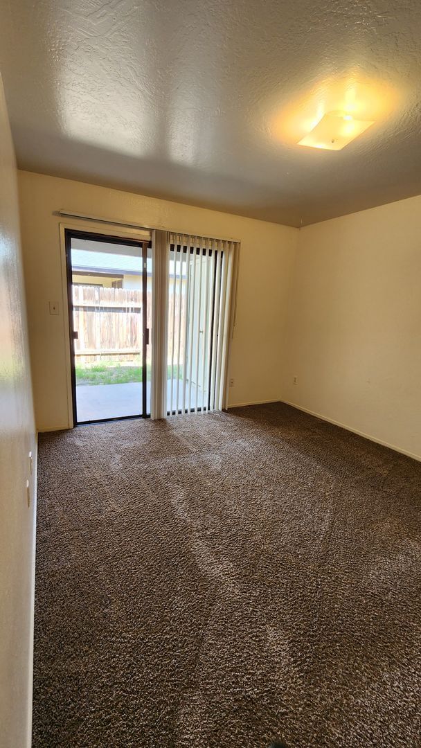 Building Photo - 7004 N Half Moon Dr