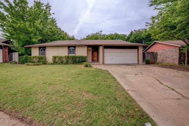 Primary Photo - 4 Bed | 2 Bath | Broken Arrow | October