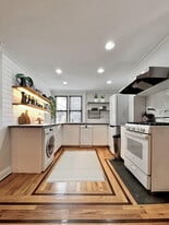 Building Photo - 211 Pavonia Ave