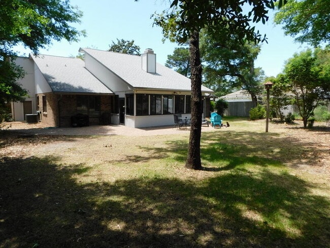 Building Photo - 939 Ridgewood Way