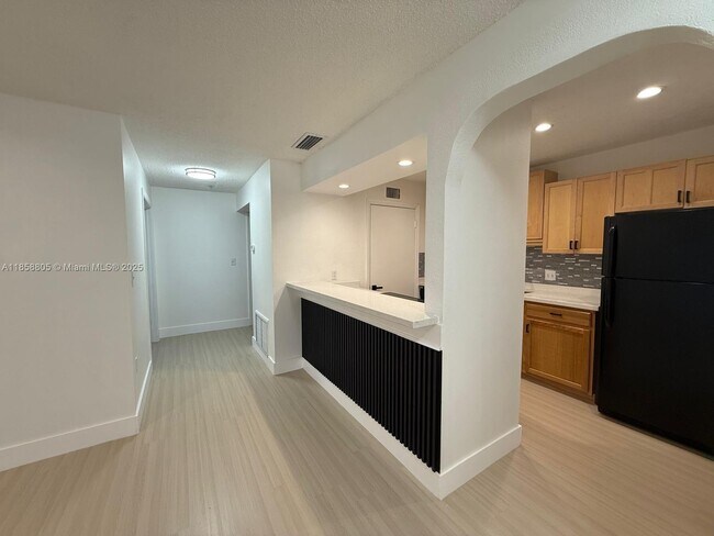 Building Photo - 2319 N Congress Ave