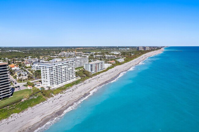 Building Photo - 840 Ocean Dr