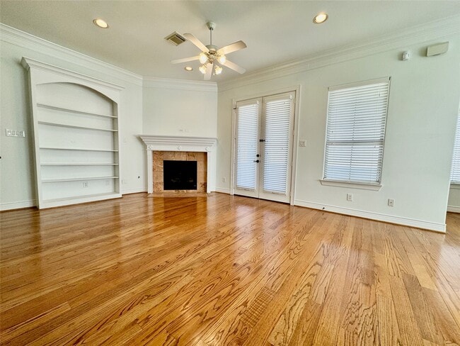 Building Photo - 4507 Crawford St