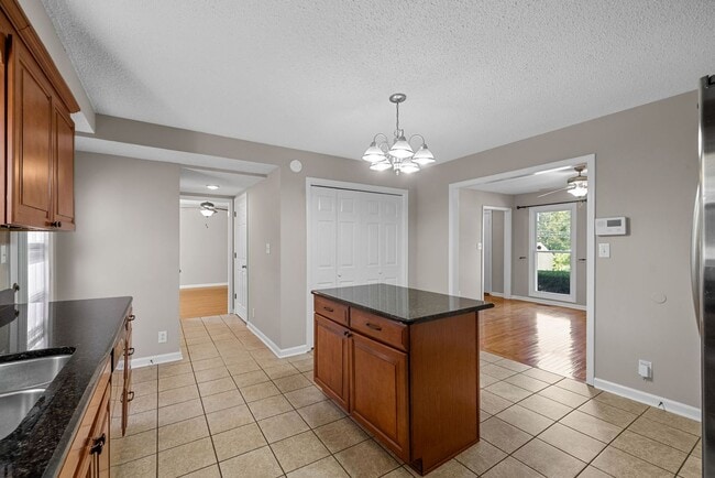 Building Photo - 3 Bedroom Home In Meadowbrook Subdivision For Rent!