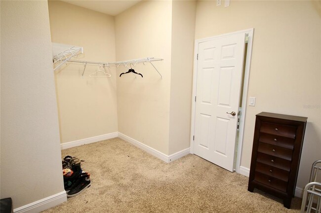 Building Photo - 1073 Cavan Dr