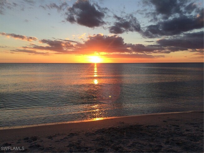 Building Photo - 1016 7th St S