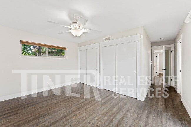 Building Photo - 6612 Modesto Dr