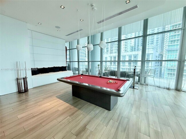 Building Photo - 1100 S Miami Ave