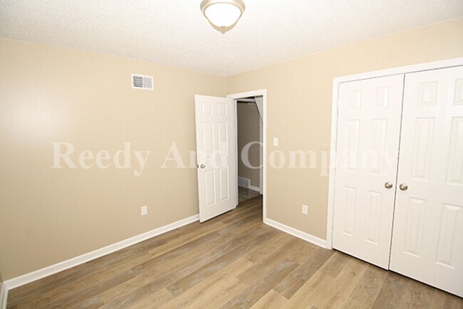 Building Photo - 4496 Green Creek