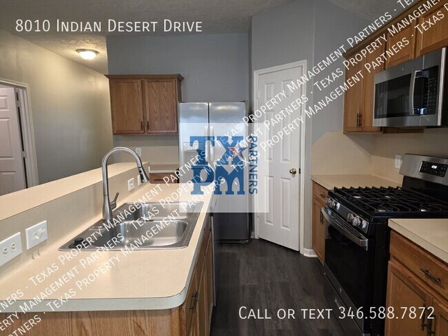 Building Photo - 8010 Indian Desert Dr