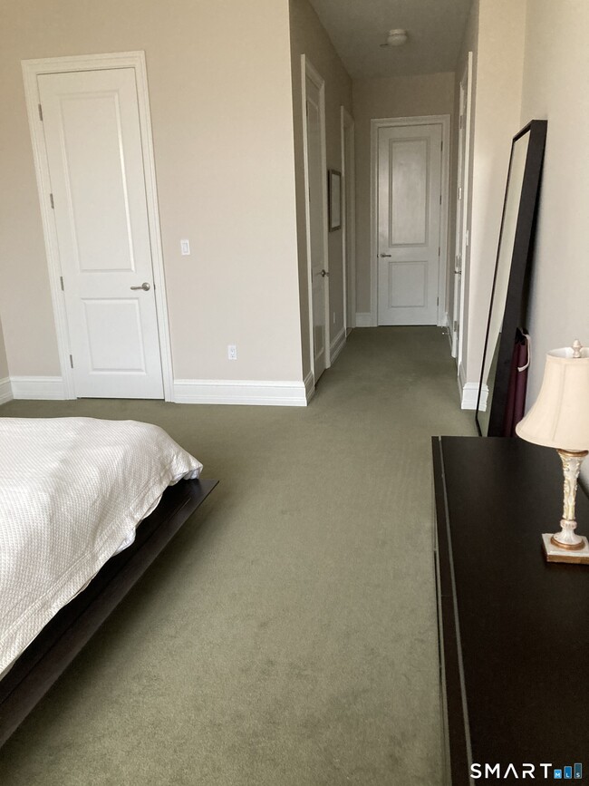 Building Photo - 75 Stone Ridge Way