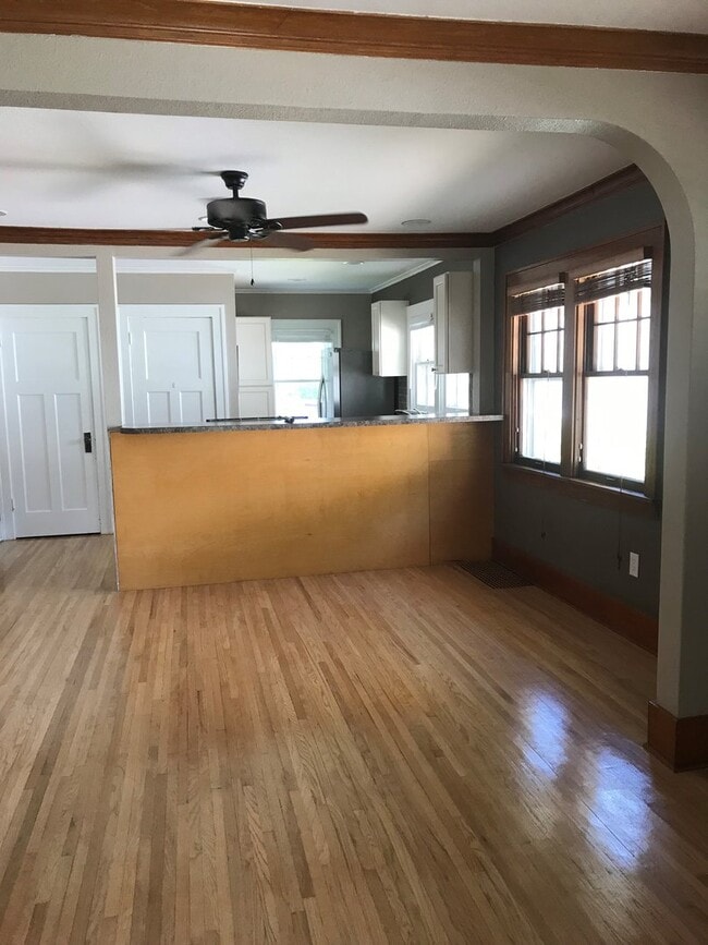 Building Photo - 3169 Dearborn Blvd