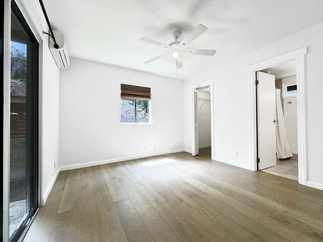 Building Photo - Pet Friendly Kailua Townhouse with A/C