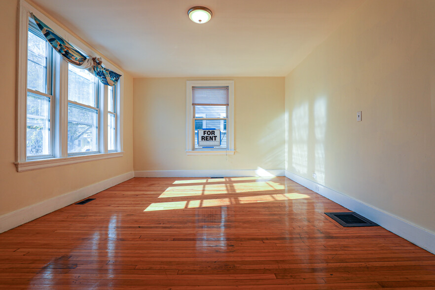Building Photo - 20 Wadsworth St