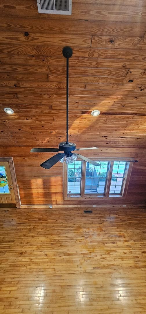 Building Photo - Private Log Cabin Home Peaceful Country Living on Acreage