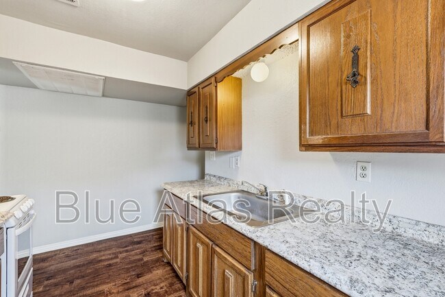 Building Photo - 116 Arrowhead St