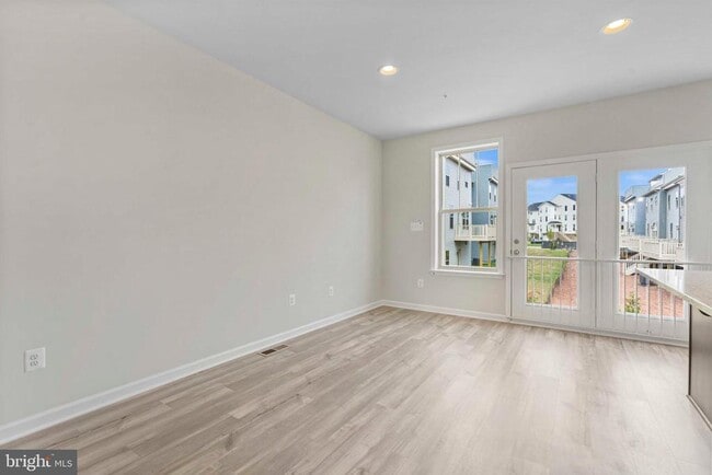 Building Photo - 5907 Garden Walk Dr