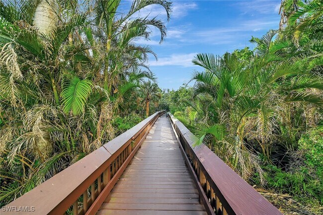 Primary Photo - 5550 Heron Point Dr