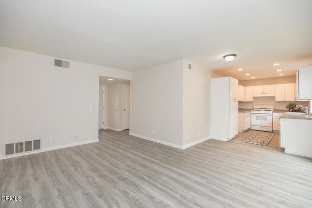 Building Photo - 784 Seawind Way