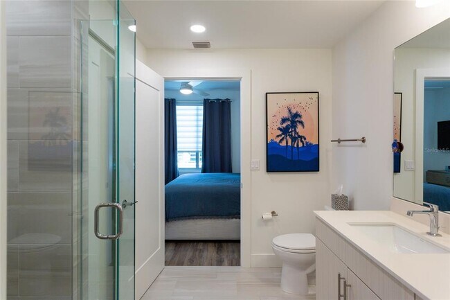 Building Photo - 1709 N Tamiami Trl
