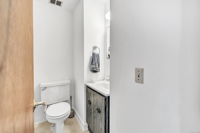 Building Photo - 93 Catherine Terrace