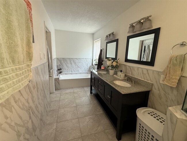 Building Photo - 4807 Eagle Trail Dr