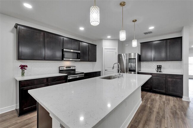 Building Photo - 6658 Devlin Ln