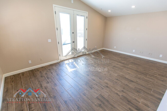 Building Photo - 38414 N 12th St