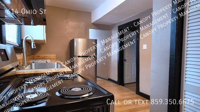 Building Photo - 614 Ohio St