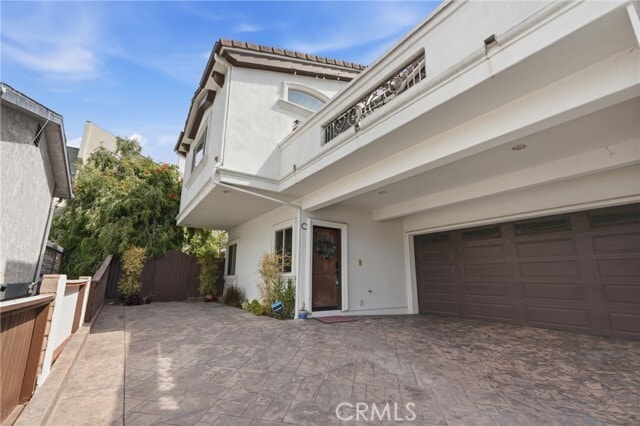 Building Photo - 2111 Carnegie Ln