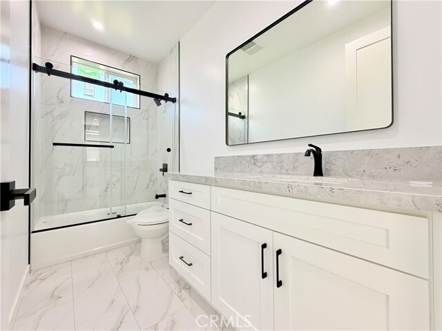 Building Photo - 15819 Del Prado Dr