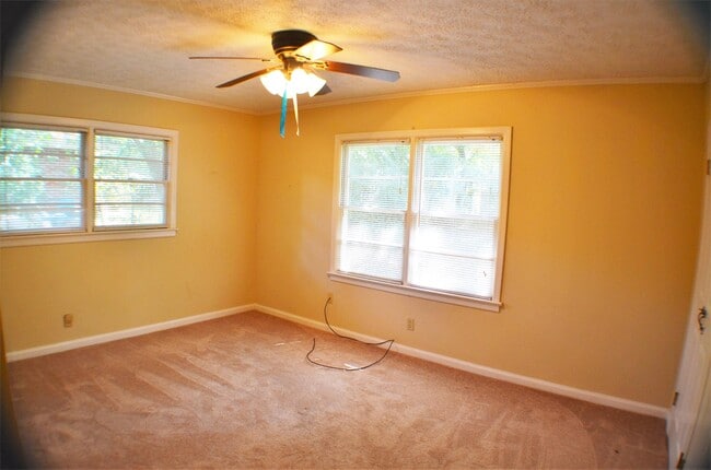 Building Photo - 3462 Biltmore Ave