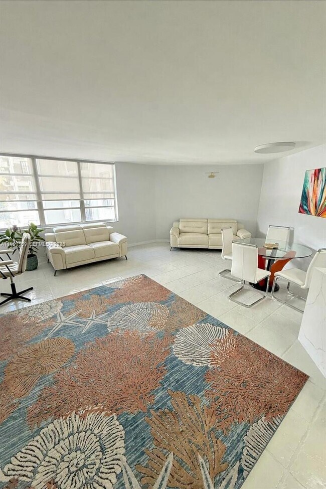 Building Photo - 2750 NE 183rd St