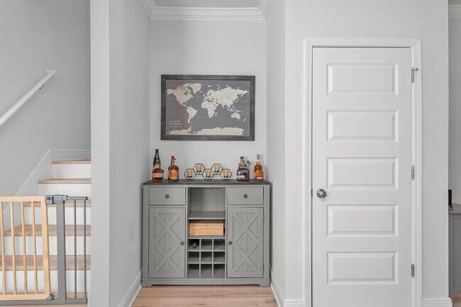 Building Photo - Three Bedroom Two and a half Bath In Hammock Oaks