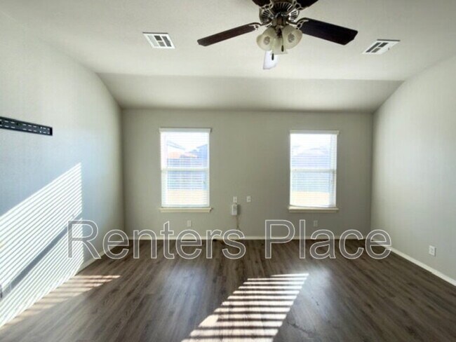 Building Photo - 6018 E 147th St S