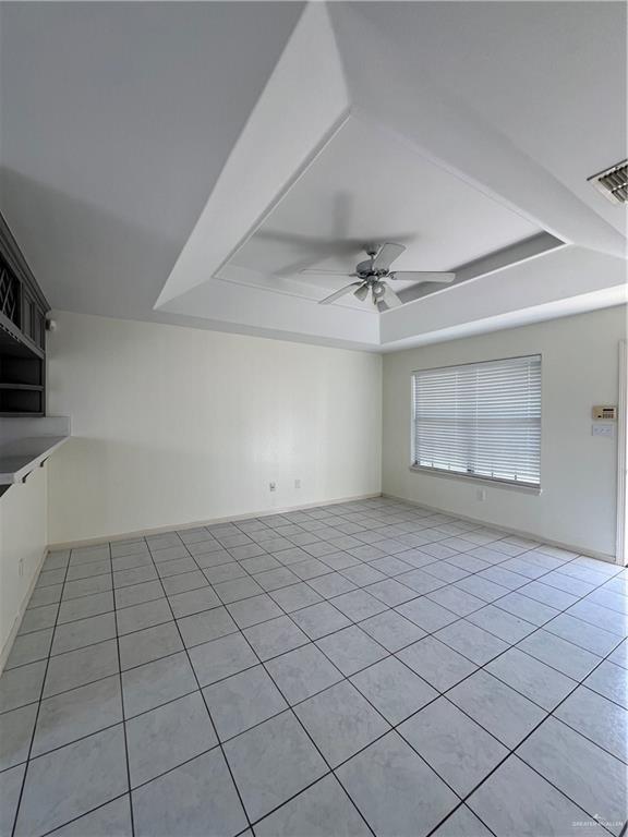 Building Photo - 12 West Dr