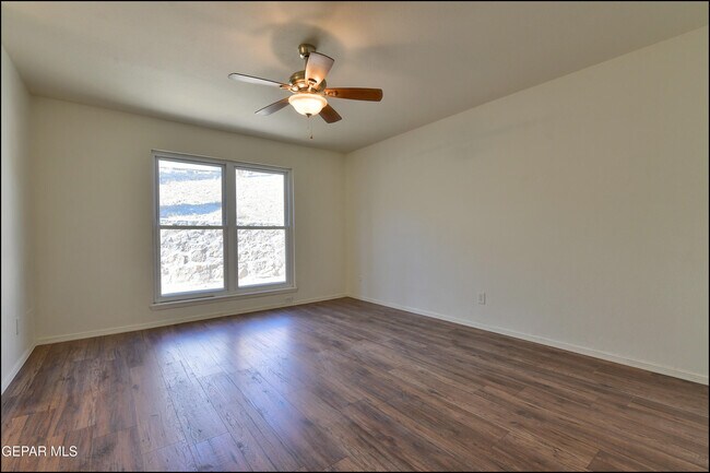 Building Photo - 3609 Okeefe Dr