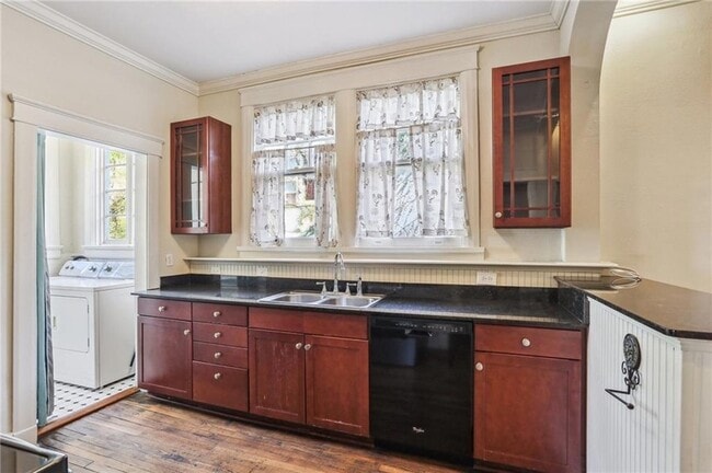 Building Photo - 3808 Napoleon Ave