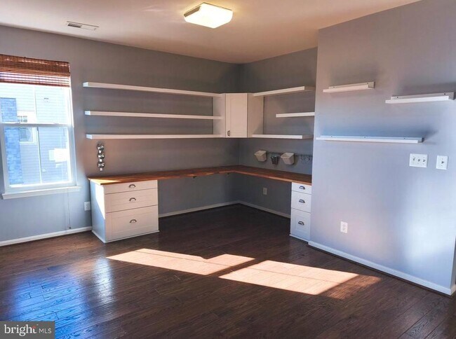 Building Photo - 42274 Winter Haven Dr