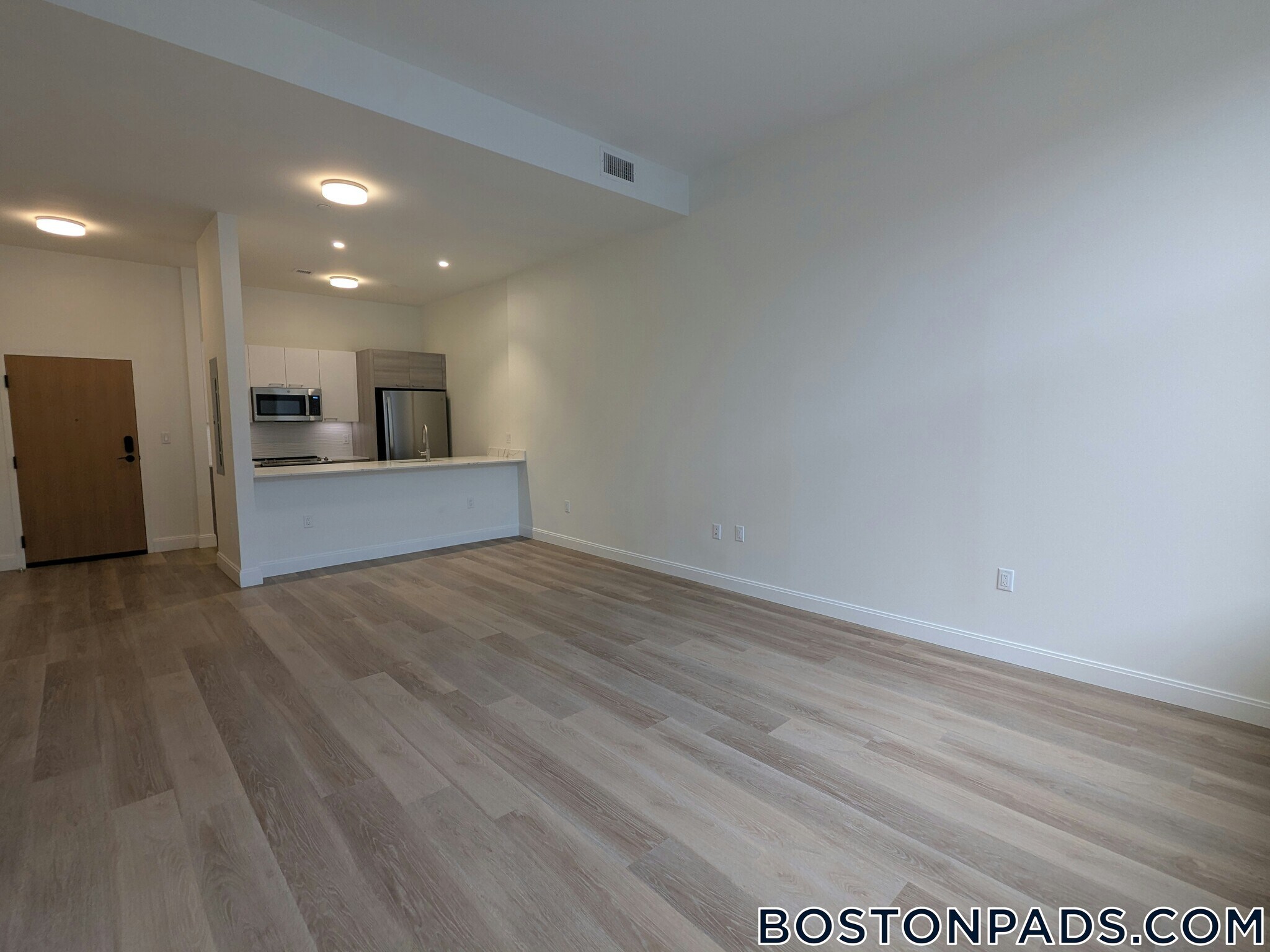 Building Photo - 1079 Commonwealth Ave