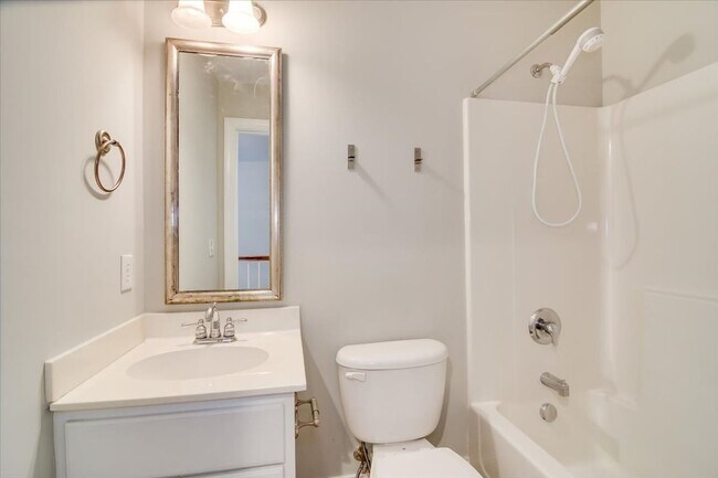 Building Photo - 2507 Grier Cir