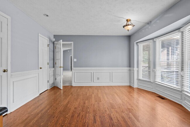 Building Photo - 1608 Piney Creek Pl