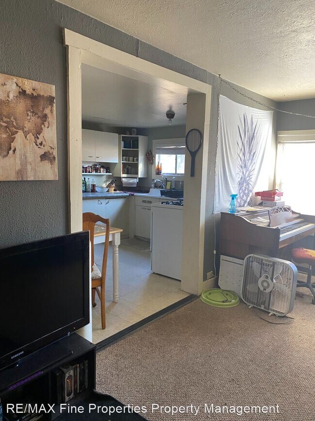 Building Photo - 1 br, 1 bath House - 5281 SJ Diamond Road