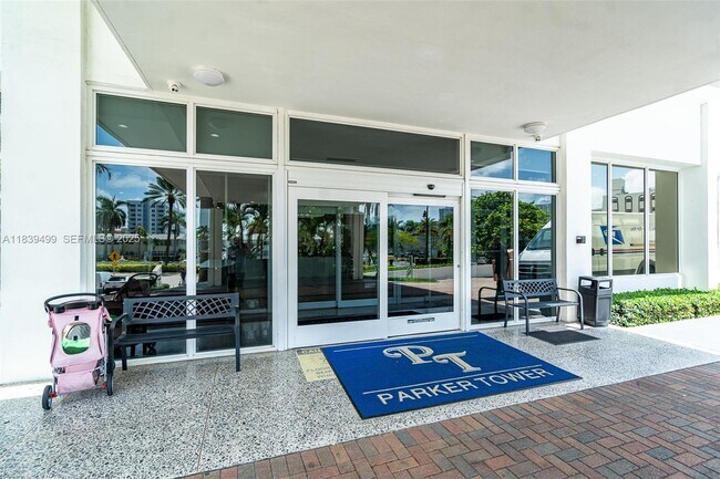 Building Photo - 3140 S Ocean Dr